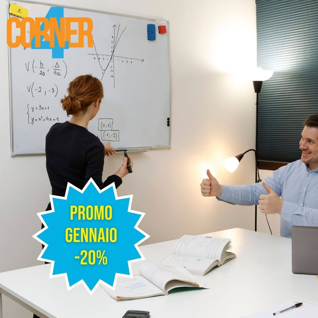 Tutor che incoraggia lo studente