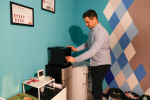 filippo si fa il caffe